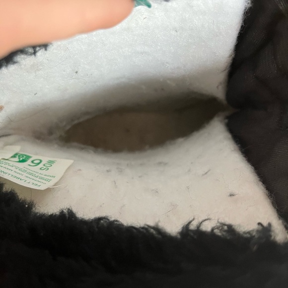 Sorel Black Winter Boots - Picture 8 of 8